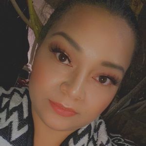 Meet your Posher, Nayeli